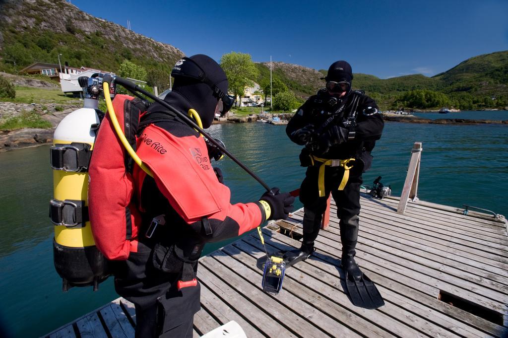 Gulen Dive Resort Dalsoyra Exterior photo